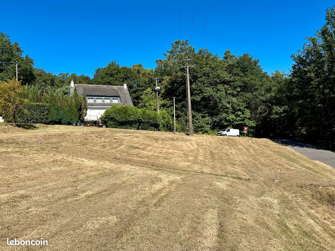 Terrain de 572m2 Hors lotissement Camors · 41 000 €