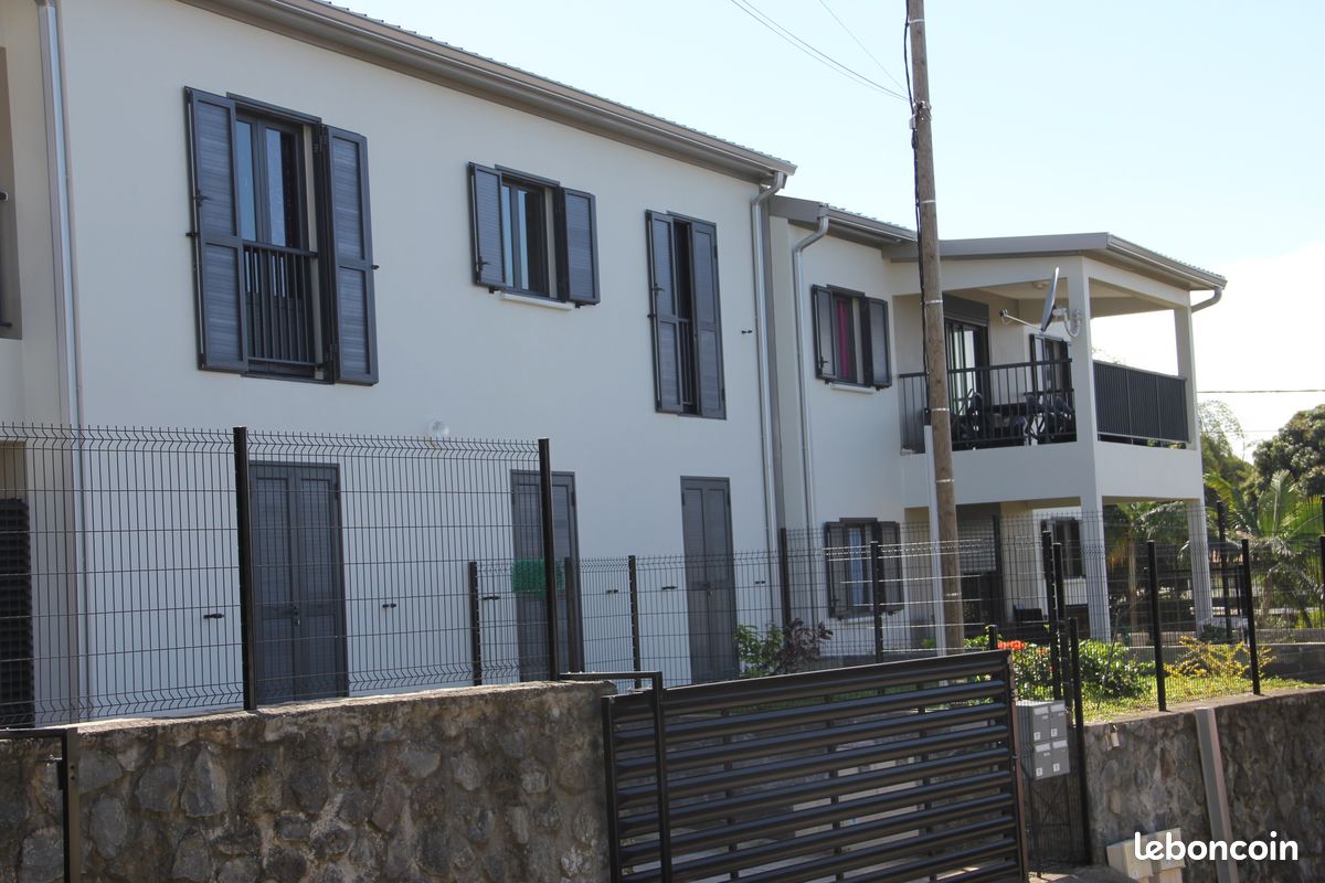 Appartement 3 pièces 88 m² · à Sainte-Suzanne · 88 m² · 820 €