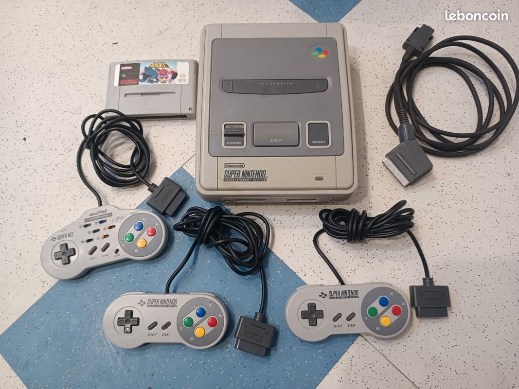 Super Nintendo (image 1)