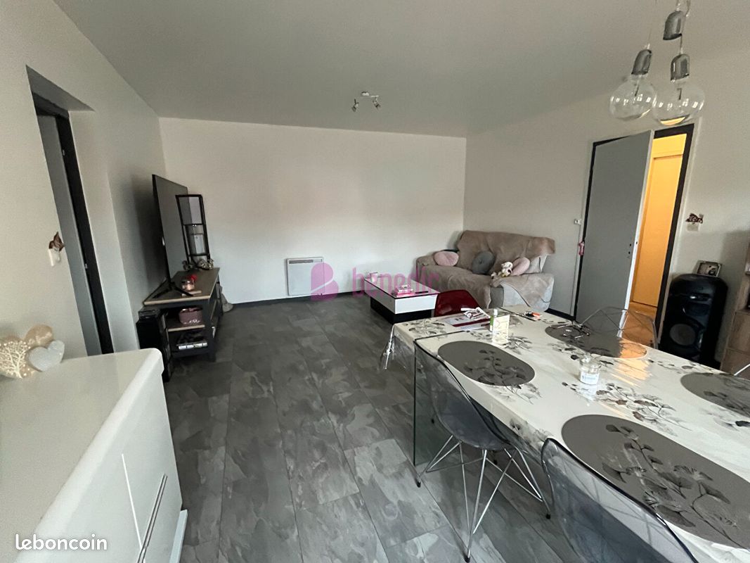 Appartement 4 pièces 90 m² · à Avril · 90 m² · 790 €/mois