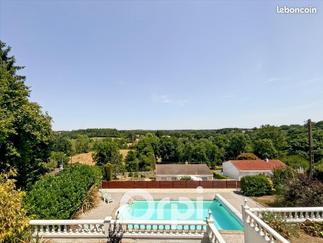 Maison 5 pièces 186 m² · à Rives de l'Yon · 186 m² · 390 000 €