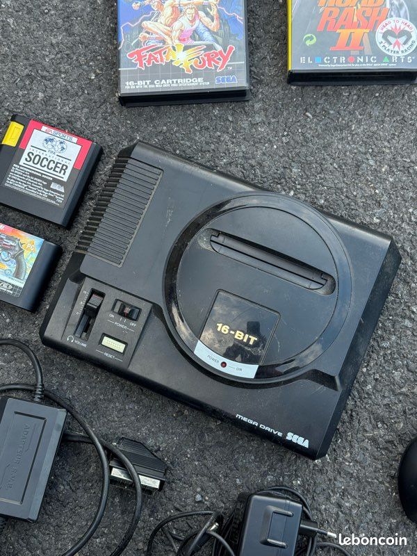 Lot Sega Megadrive En Boîte + Jeux - Dont Sonic 2