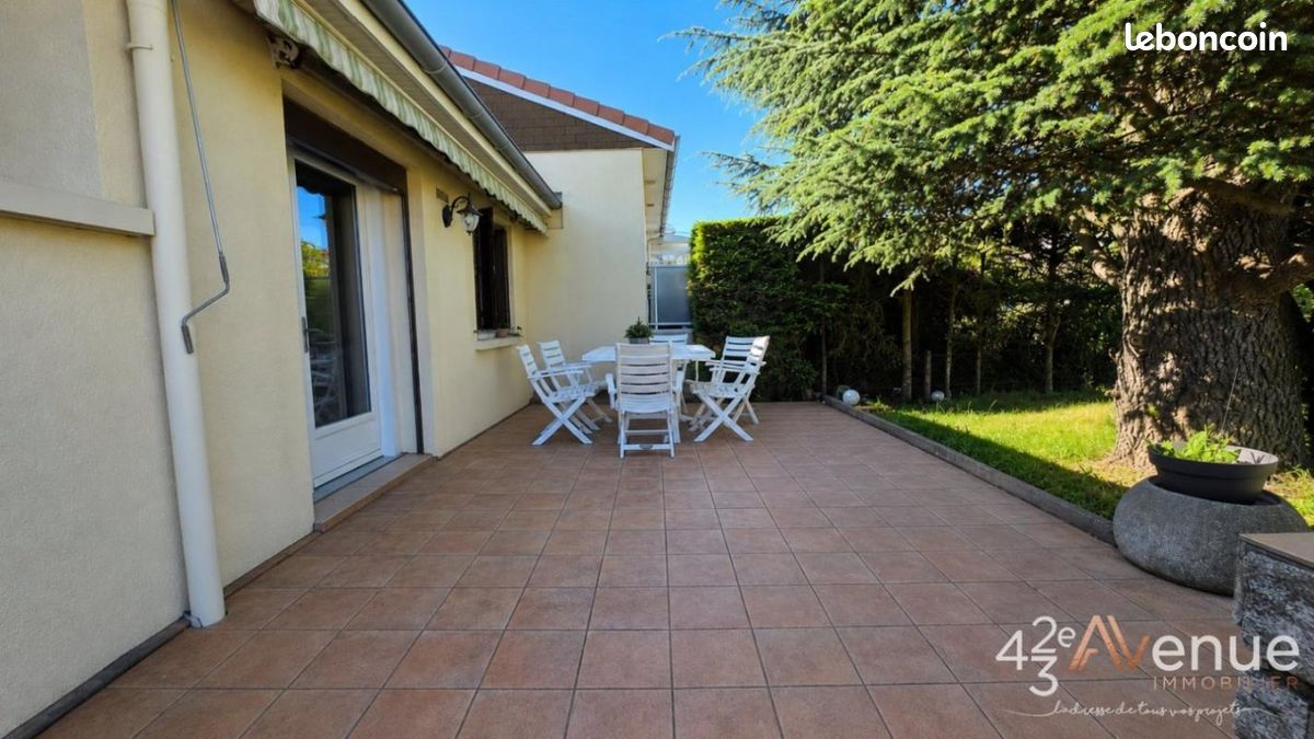 Maison 5 pièces 114 m² · à Roche-la-Molière · 114 m² · 259 000 €