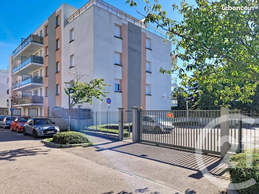 Appartement 3 pièces 68 m² · au Petit-Quevilly · 68 m² · 165 000 €