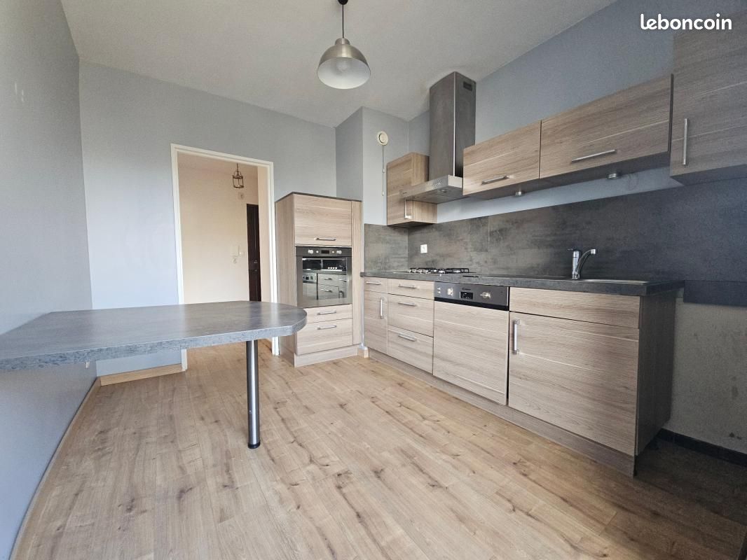 Appartement 3 pièces 68 m² · à Saint-Étienne · 68 m² · 99 900 €