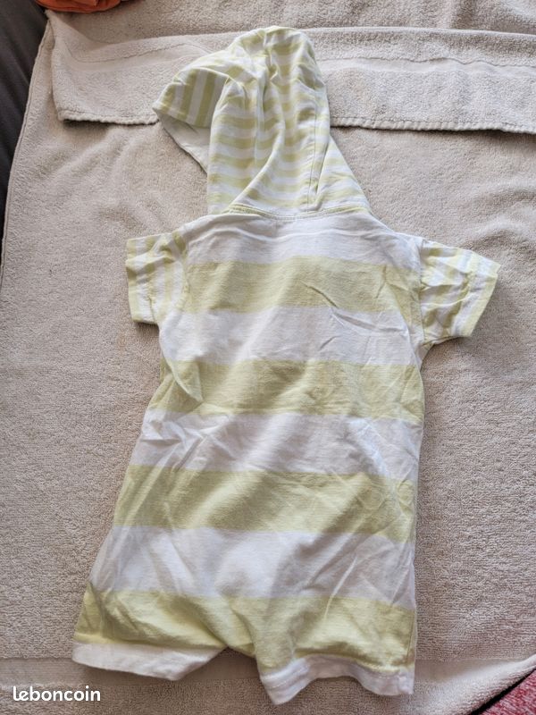 đ¶ Ensemble de 3 VĂȘtements BĂ©bĂ© Mixtes (9 Mois) - Ătat Impeccable đđ°đ (image 4)