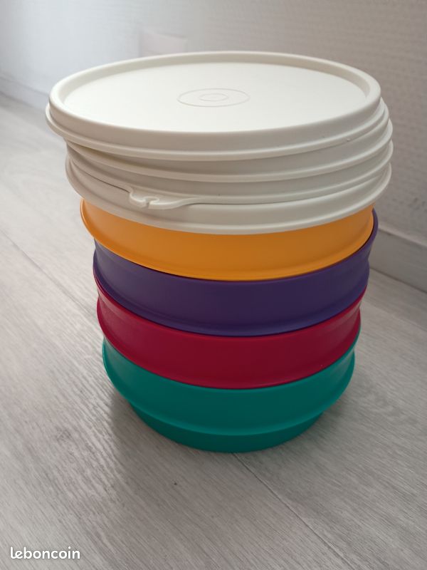Boîtes de rangement pour réfrigérateur Tupperware en vente