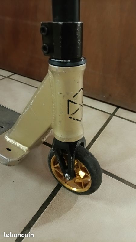 Trottinette freestyle Native Stem (image 3)