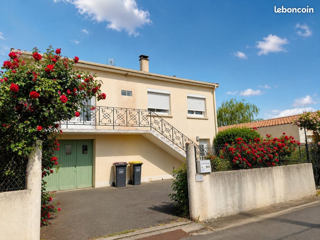Maison 7 pièces 161 m² · à Gond-Pontouvre · 161 m² · 265 000 €