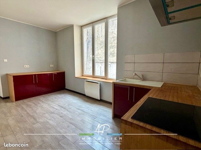 Appartement 3 pièces 76 m² · à Gray · 76 m² · 530 €/mois