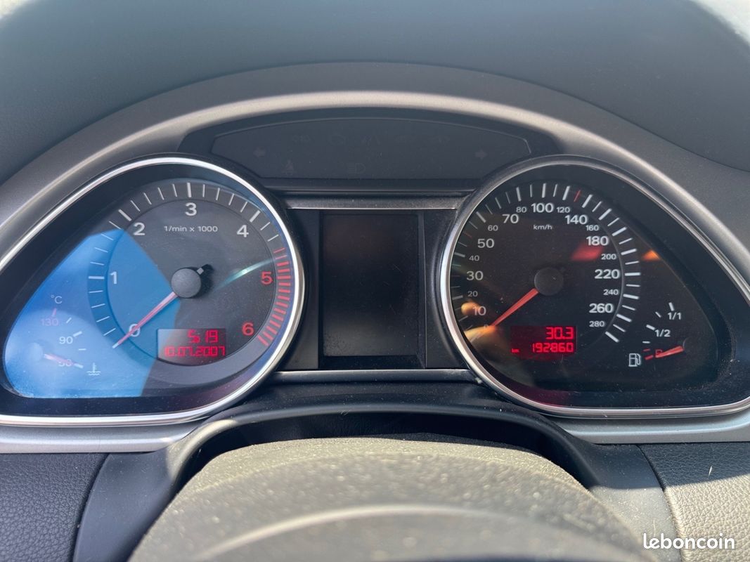 AUDI Q7 Q7 3.0 V6 TDI DPF Avus Quattro Tiptronic 7 pl (image 16)