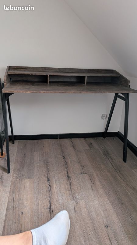 Bureau à vendre (image 1)