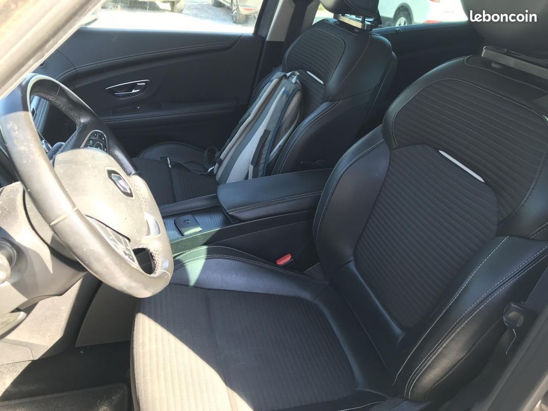 Renault scenic 1.2 tce 130 energy intens (image 23)