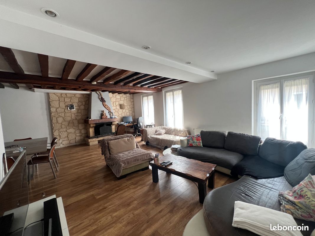 Maison 6 pièces 206 m² · à Nanteuil-le-Haudouin · 206 m² · 295 000 €