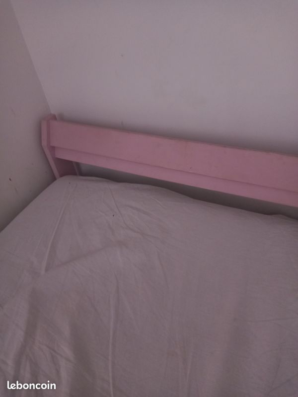 Lit ikea en bois (image 3)