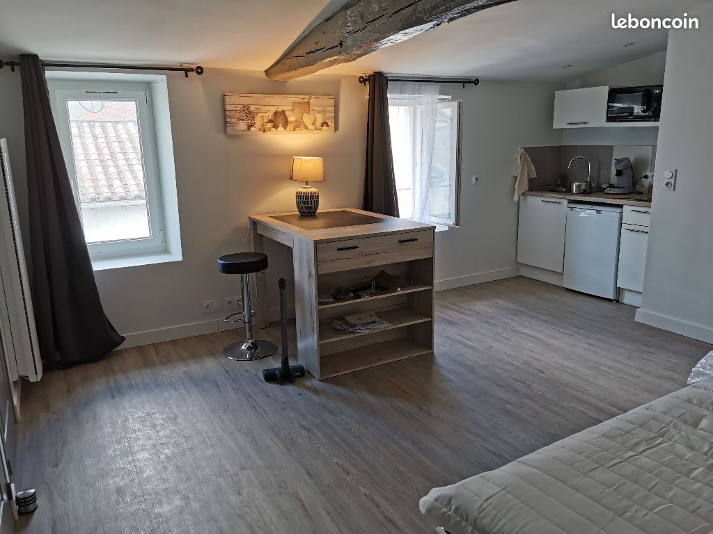 Appartement 1 pièce 26 m² · à Niort · 26 m² · 560 €