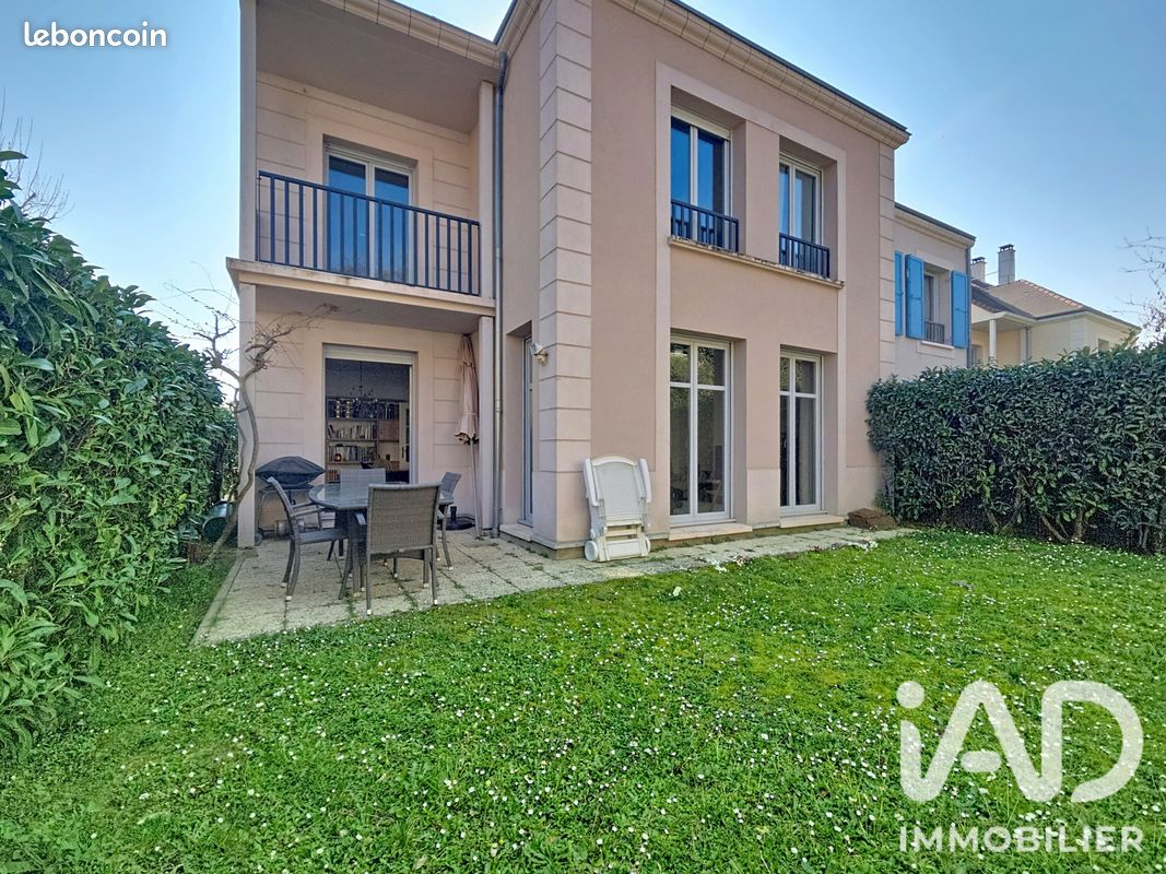 Maison 5 pièces 123 m² · à Marly-le-Roi · 123 m² · 690 000 €