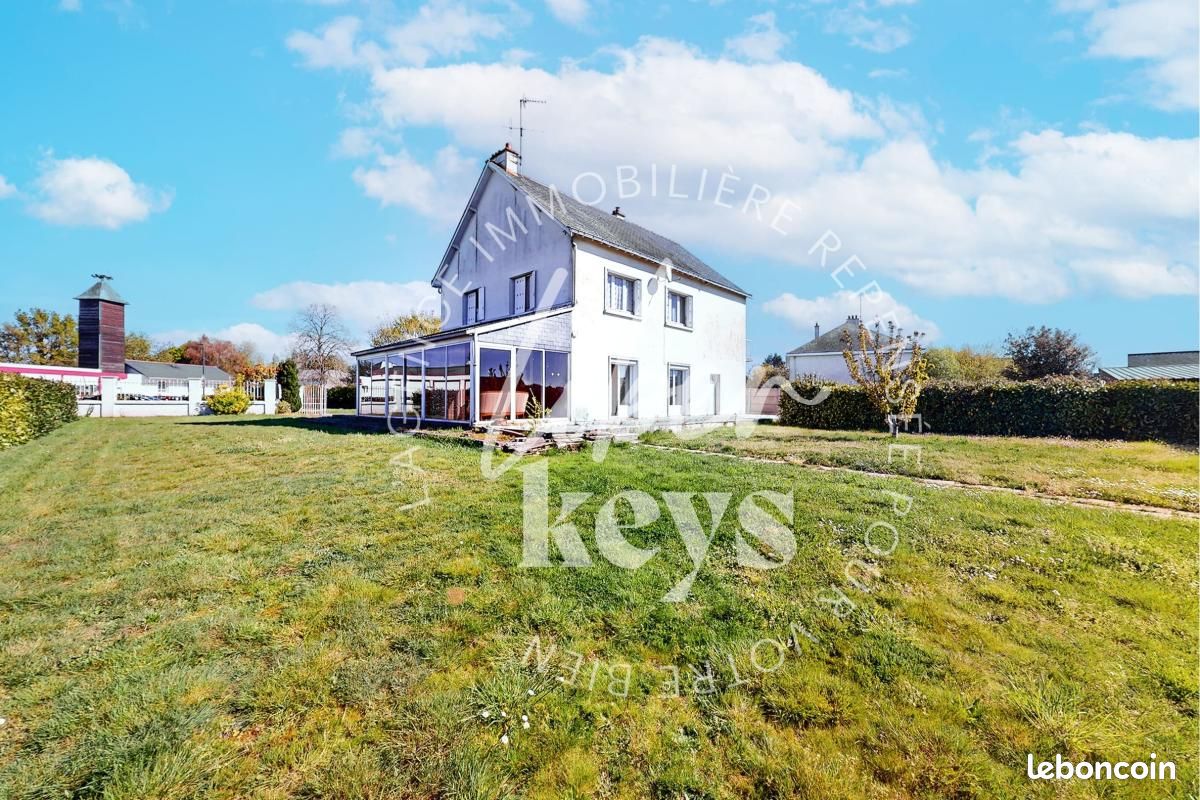 Maison 10 pièces 160 m² · à Saint-Gildas-des-Bois · 160 m² · 235 000 €