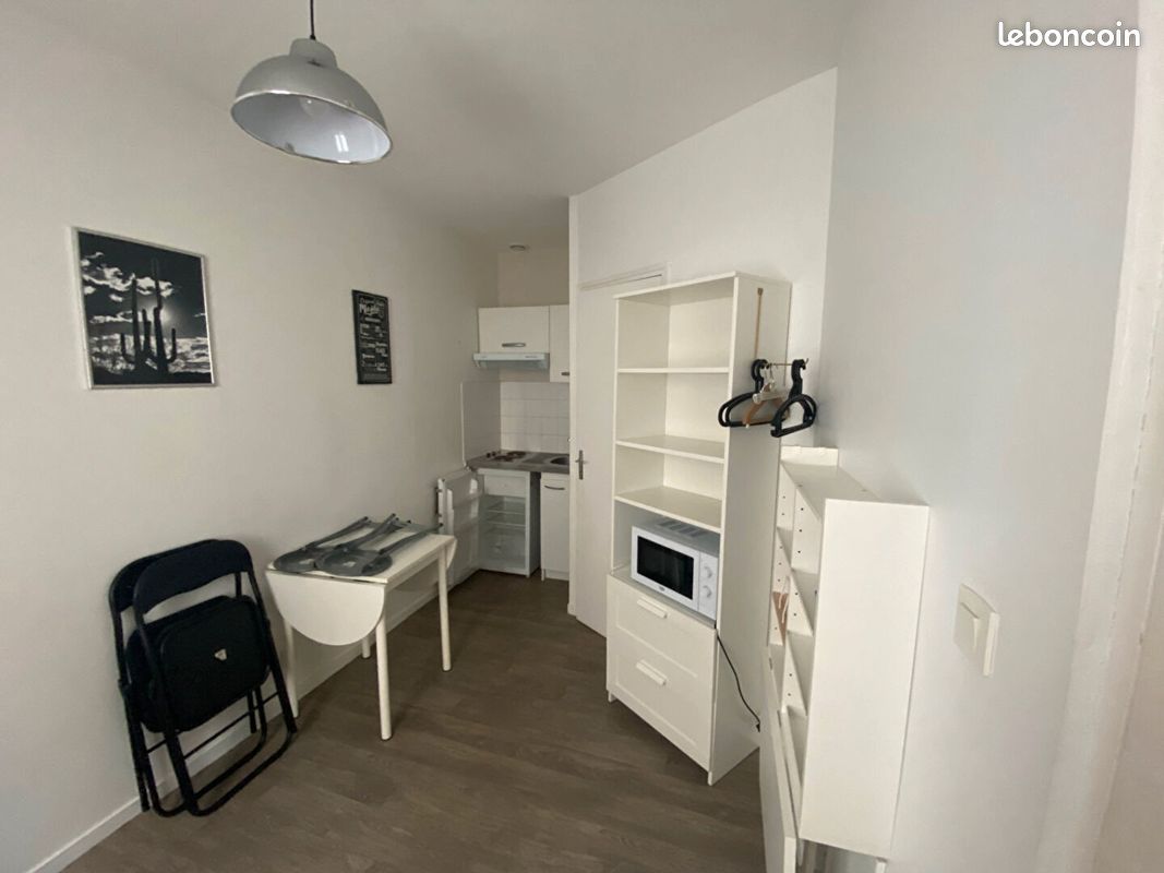 Appartement 1 pièce 10 m² · à Laval · 10 m² · 230 €/mois