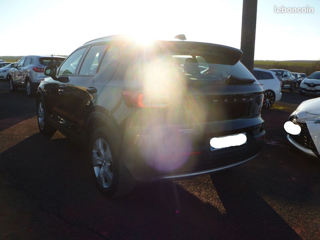Volvo XC40 2.00 D4 AWD 190CH BUSINESS BOITE AUTO GEARTRONIC 8 (image 4)