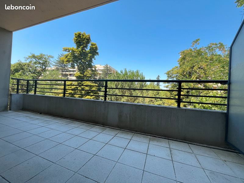 Appartement 3 pièces 65 m² · à Talence · 65 m² · 990 €