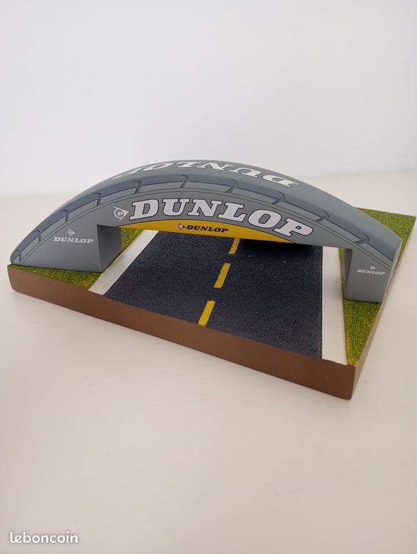 Passerelle/pont Dunlop - 24 Heures Du Mans - Spark 1/43 - Modèle MAN