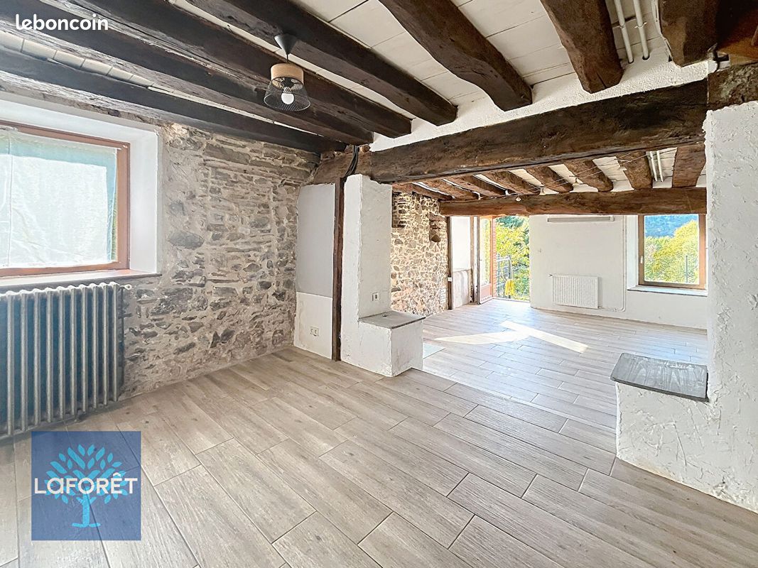 Maison 4 pièces 115 m² · à Fougères · 115 m² · 850 €/mois