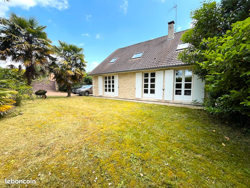 Maison 7 pièces 168 m² · à Saint-Pierre-des-Fleurs · 168 m² · 348 000 €