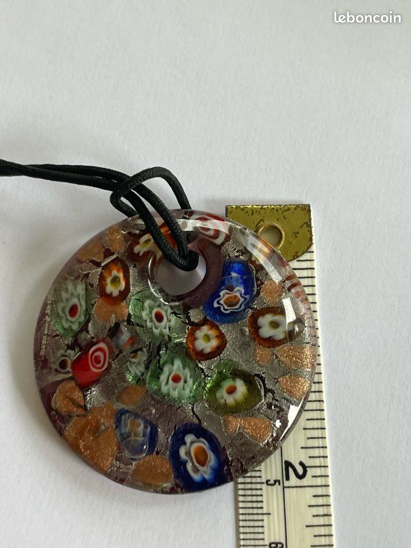 Deux Pendentifs En Verre De Murano Super - Brillants Et Uniques, Sans Collier