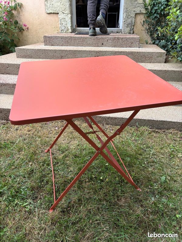 Table de salon terracota (image 1)