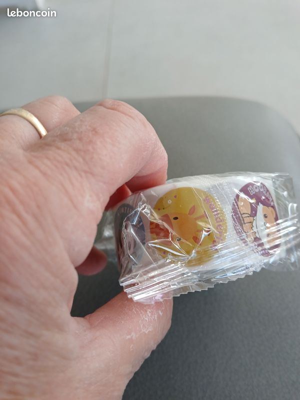 Petites gommettes enfants (image 1)