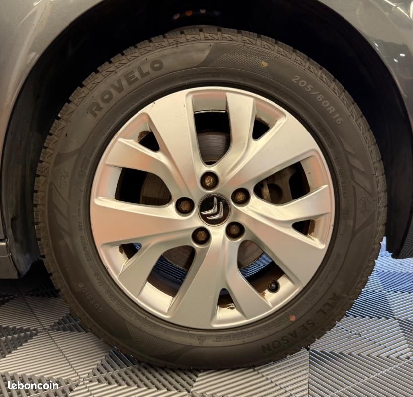 Citroën Grand C4 Picasso 1.6 HDi 115ch BUSINESS+ BVA – 7 PLACES | ENTRETIEN À JOUR + BARRES DE TO... (image 30)