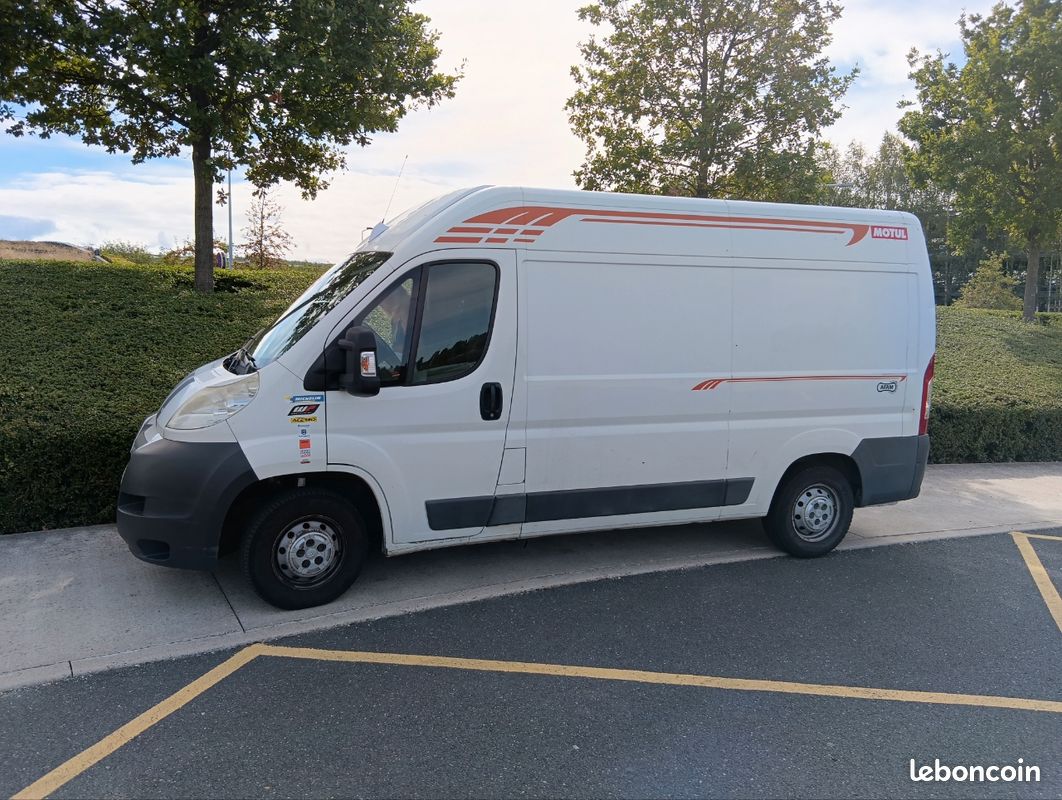 Fourgon Citroën jumper 2L2 hdi 120 cv L2 H2 (image 2)