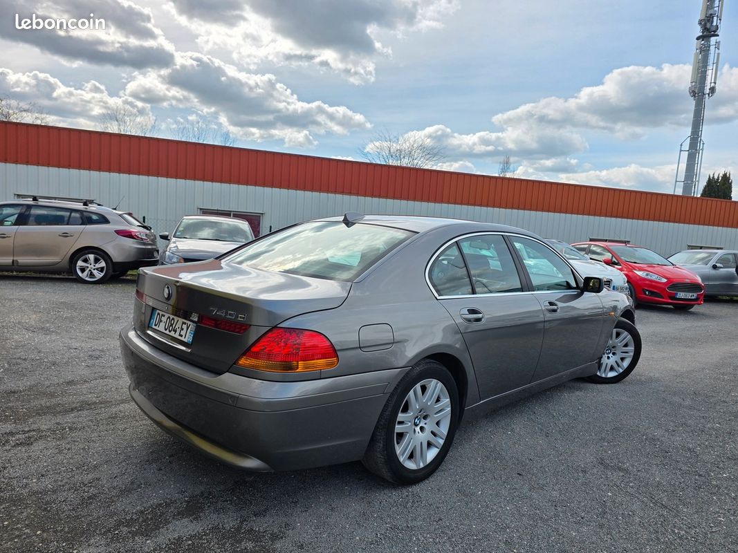 Bmw Série 7 740d 3.9d V8 258CH BVA6 (image 3)