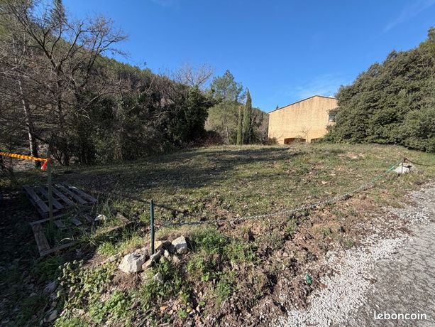 Terrain 500 m² Vins-sur-Caramy