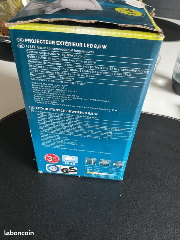 Projecteur extérieur LED 8,5w (image 2)