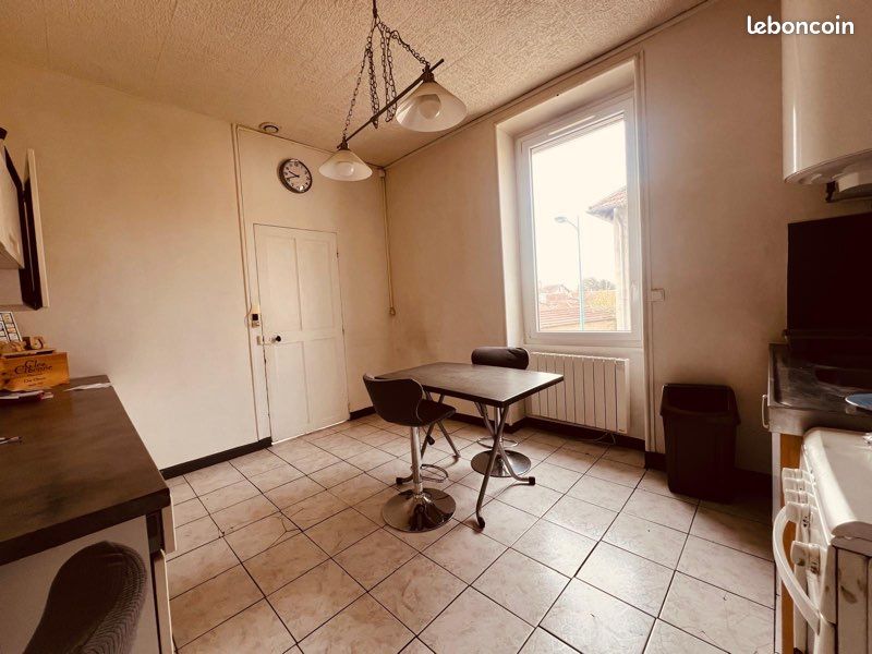 Appartement 3 pièces 61 m² · à Pont-de-Chéruy · 61 m² · 148 000 €