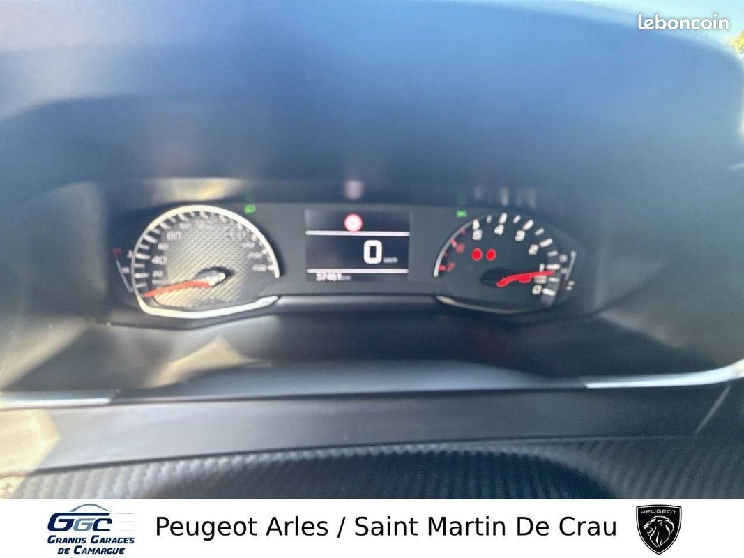 PEUGEOT 208 PureTech 100 S&S BVM6 Style (image 16)