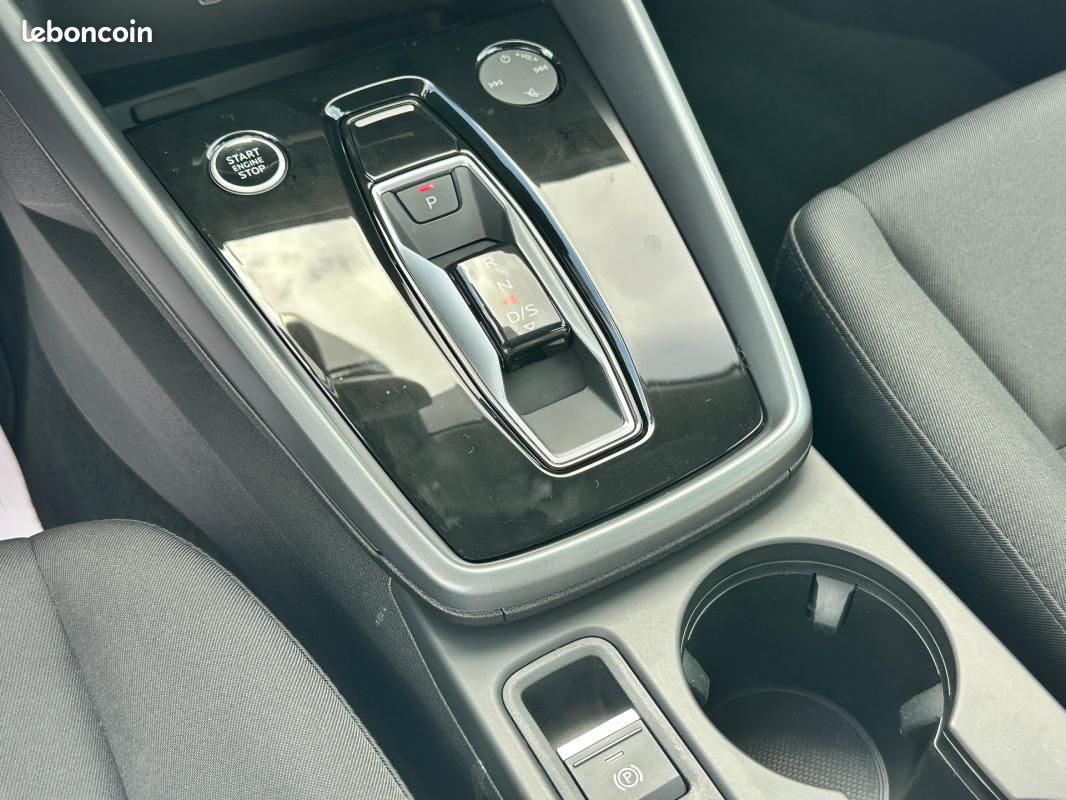 Audi A3 sportback TFSI Mild Hybrid 116 S tronic 7 Design (image 16)