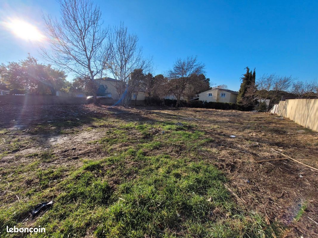 Terrains constructibles et viabilisés · à Juvignac · 267 000 €