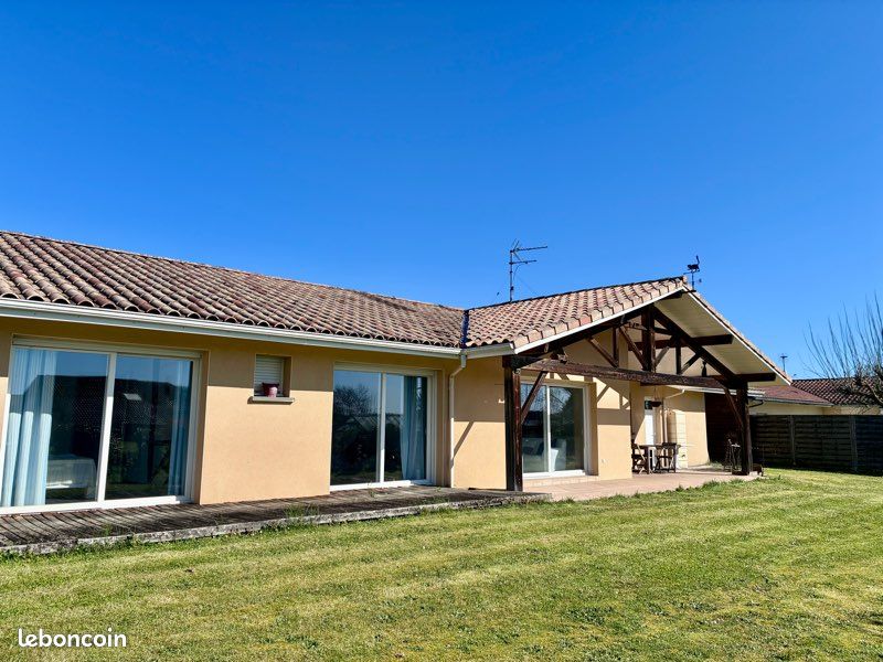 Maison 4 pièces 138 m² · à Saint-Vincent-de-Paul · 138 m² · 360 000 €