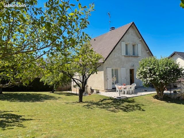 Appartement 5 pièces 135 m² · à Combs-la-Ville · 135 m² · 350 000 €