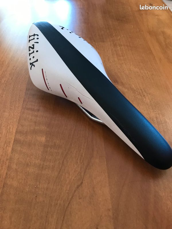 Selle De Vélo De Course Fizik Arione 00 Carbon Wing-Flex - Occasion