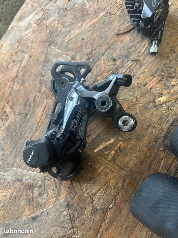 Vente de liquidation Dérailleur Avant Triple Plateau 6 à 8 Vitesses