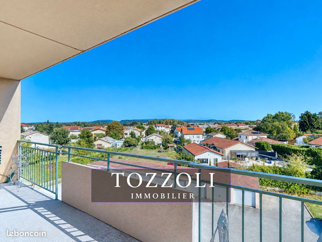 Appartement 4 pièces 82 m² · à La Verpillière · 82 m² · 180 000 €