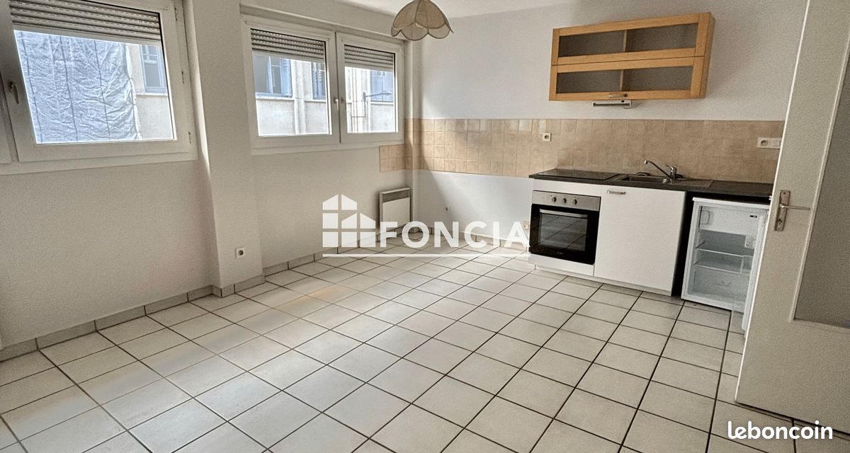 Appartement 2 pièces 44 m² · à Saint-Étienne · 44 m² · 555 €/mois