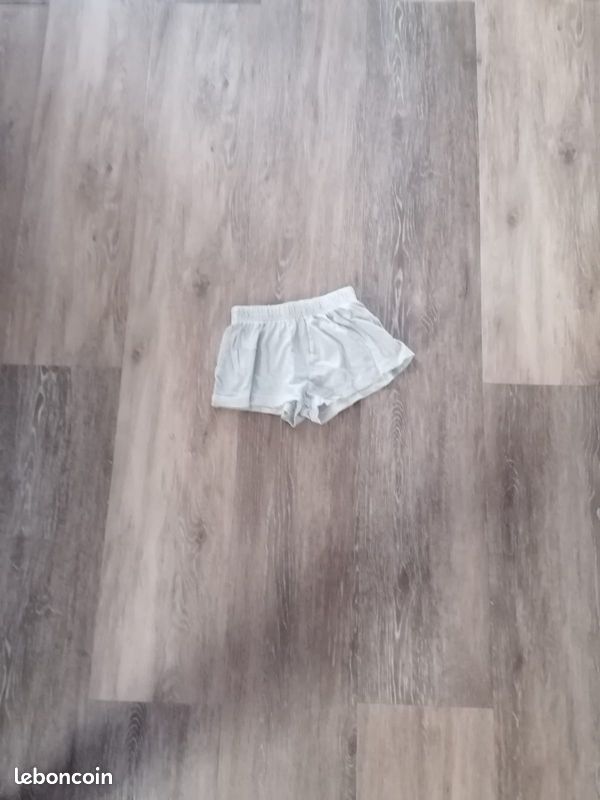 Vêtements enfants 4 ans (image 2)