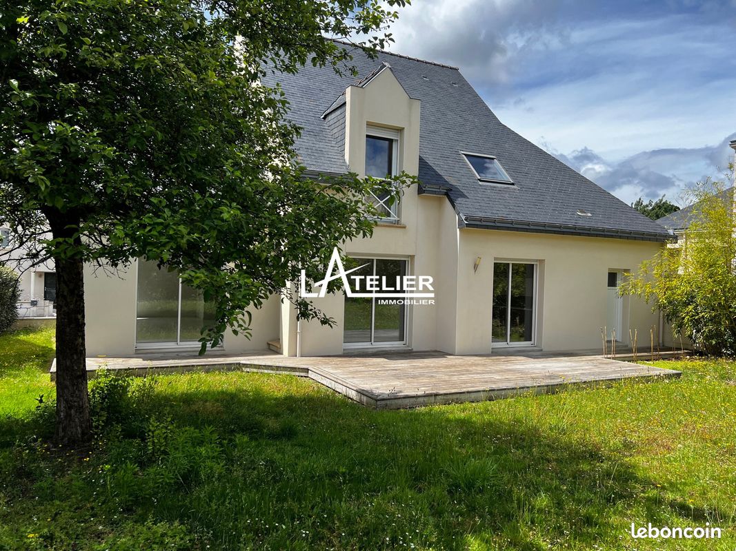 Maison 7 pièces 151 m² · à Sautron · 151 m² · 527 500 €