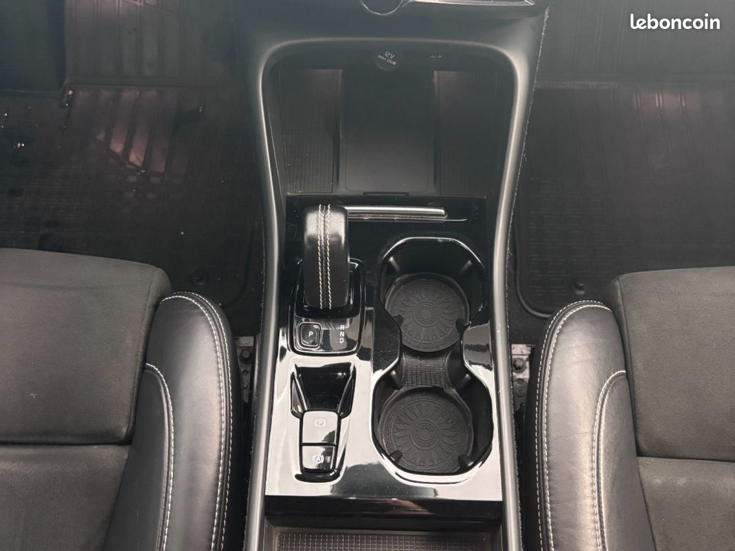 VOLVO XC40 T5 Recharge 180+82 ch DCT7 R-Design (image 27)