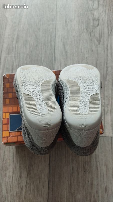 Chaussons Bellamy pointure 23 (image 8)
